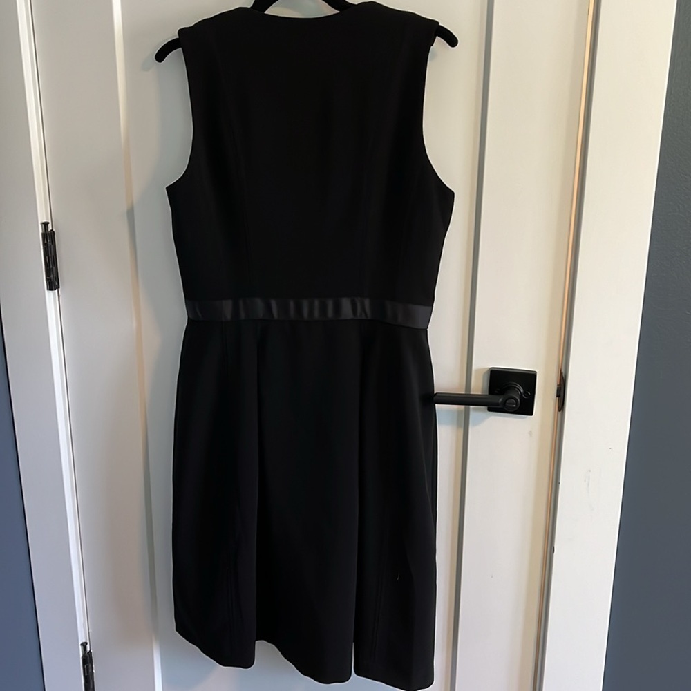 WHBM Black Zipper Front Sheath NWOT - Picture 7 of 11